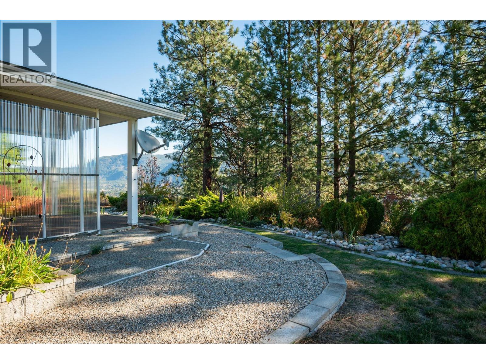 4200 Grandview Drive Unit# 135, Castlegar, British Columbia  V1N 4X6 - Photo 51 - 10365238
