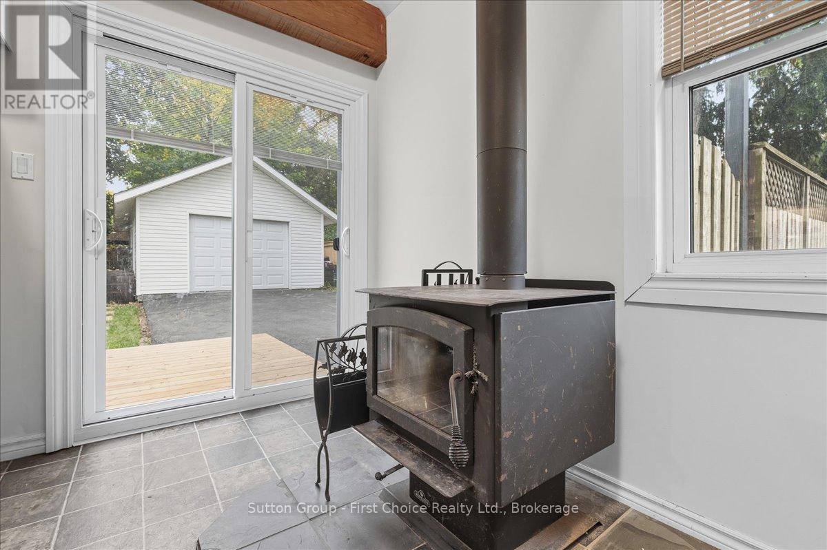 235 Wellington Street, Stratford, Ontario  N5A 2L7 - Photo 13 - X12452695