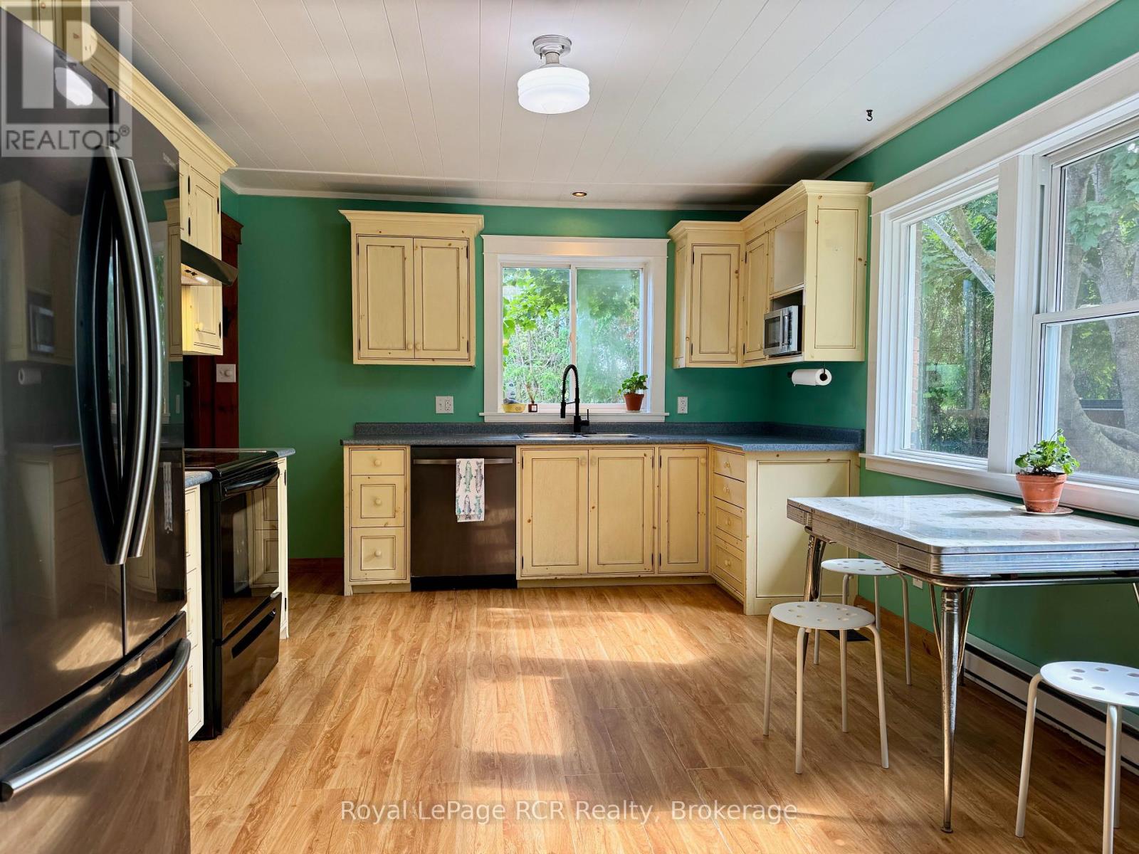 158 Forty Hills Road, Northern Bruce Peninsula, Ontario  N0H 1W0 - Photo 10 - X12452762