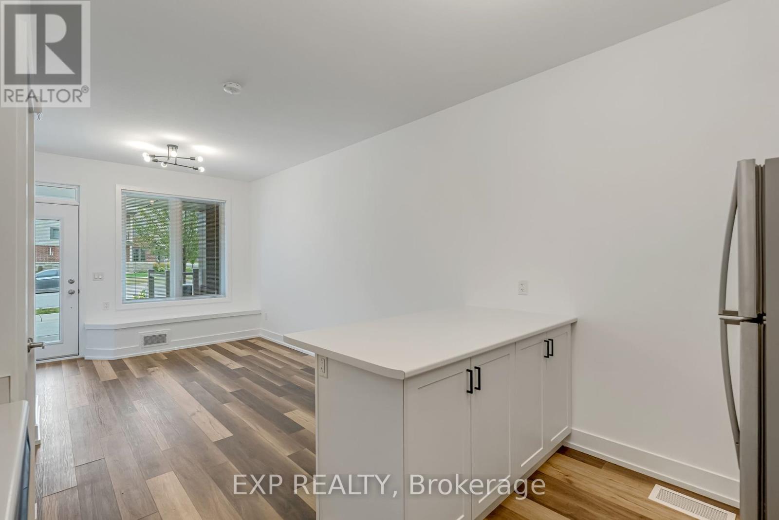 3 - 261 Skinner Road, Hamilton, Ontario  L8B 1W6 - Photo 16 - X12432456