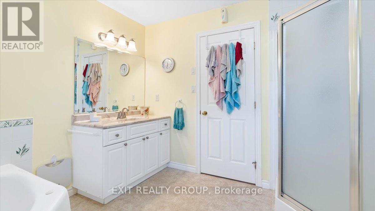99 North Trent Street, Quinte West, Ontario  K0K 2C0 - Photo 11 - X12452645
