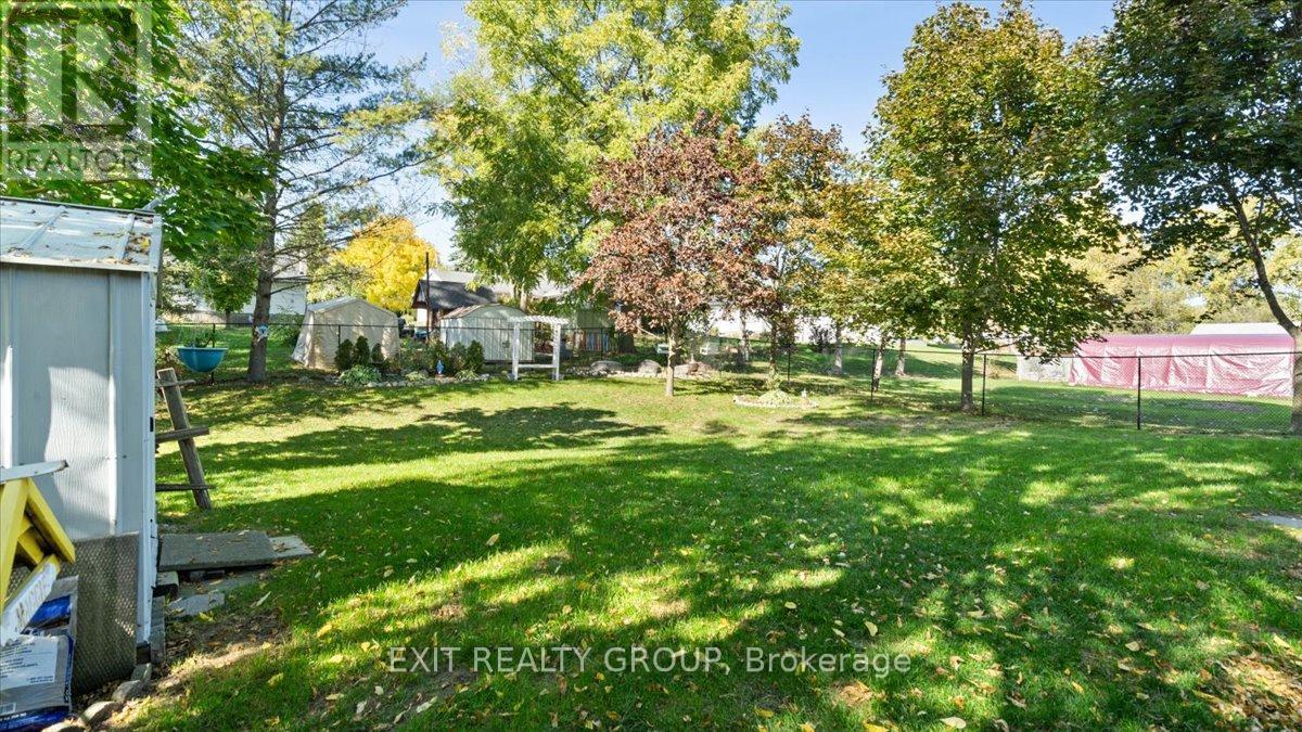 99 North Trent Street, Quinte West, Ontario  K0K 2C0 - Photo 35 - X12452645