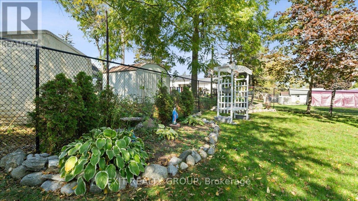 99 North Trent Street, Quinte West, Ontario  K0K 2C0 - Photo 38 - X12452645
