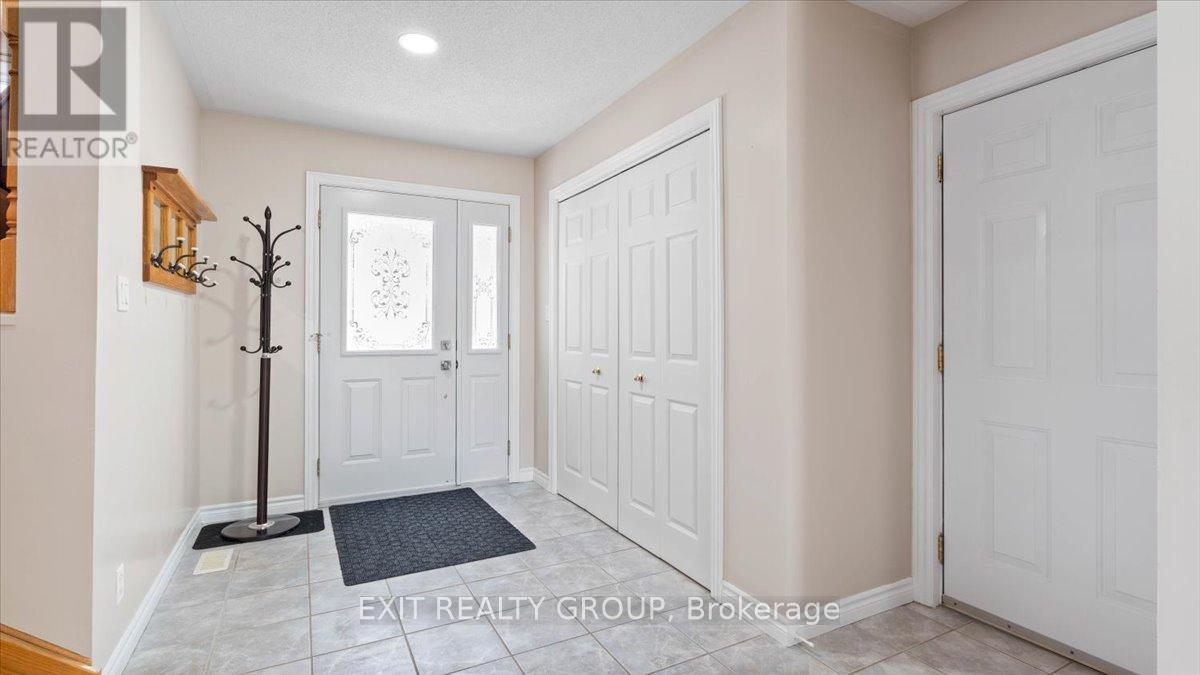 99 North Trent Street, Quinte West, Ontario  K0K 2C0 - Photo 6 - X12452645