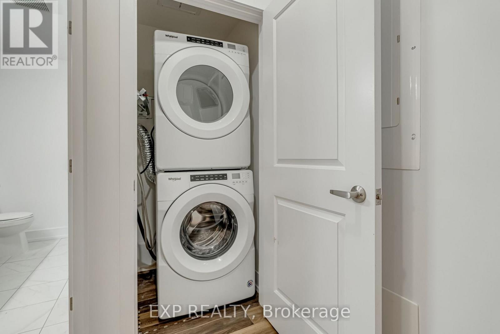 3 - 261 Skinner Road, Hamilton, Ontario  L8B 1W6 - Photo 23 - X12432456