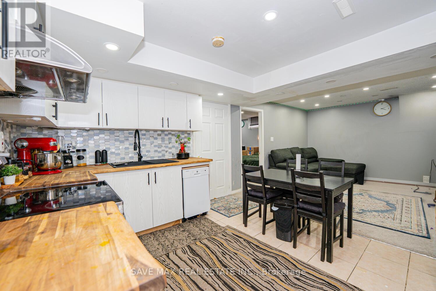 3 Gander Crescent, Brampton, Ontario  L6P 2J5 - Photo 37 - W12359644