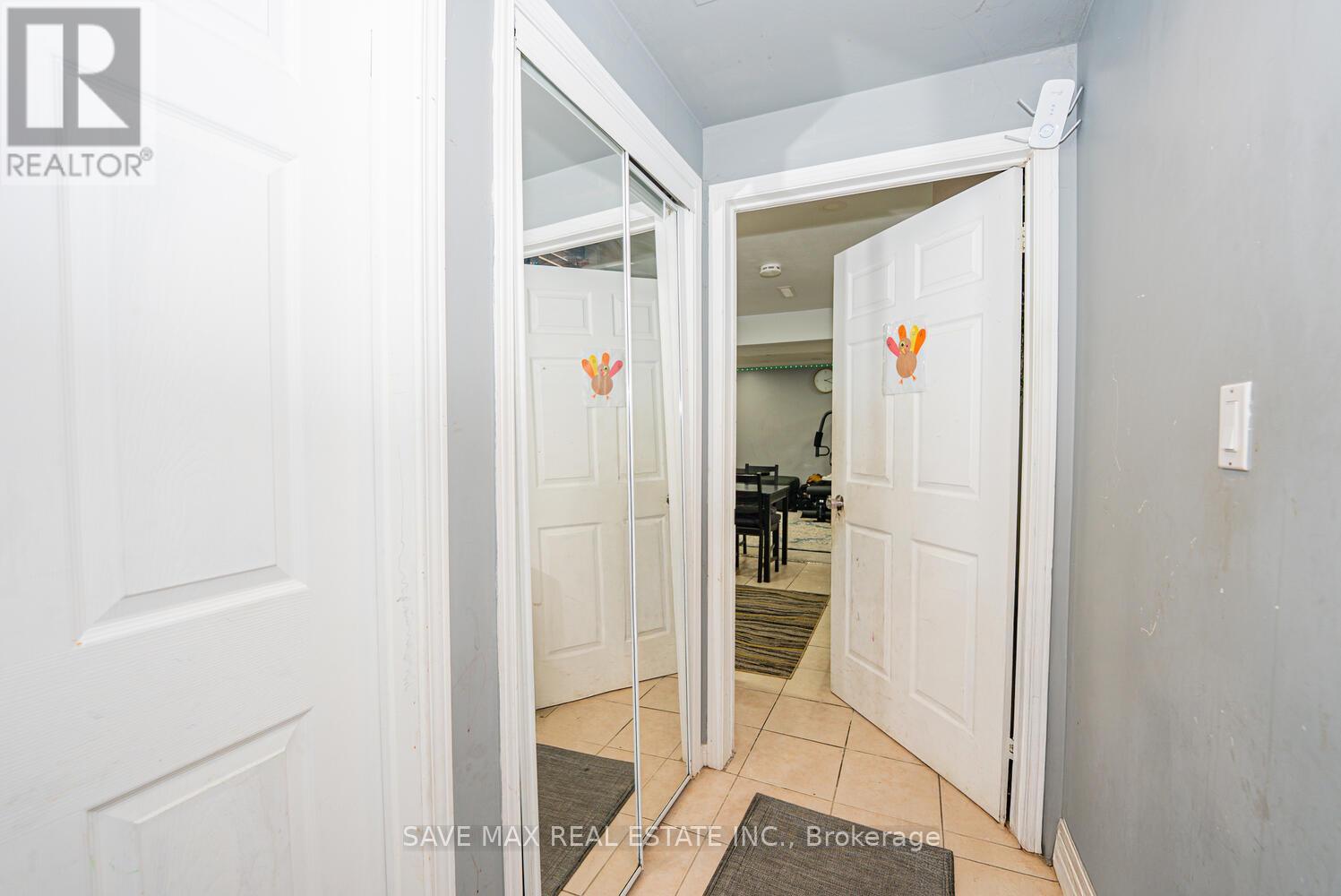 3 Gander Crescent, Brampton, Ontario  L6P 2J5 - Photo 36 - W12359644