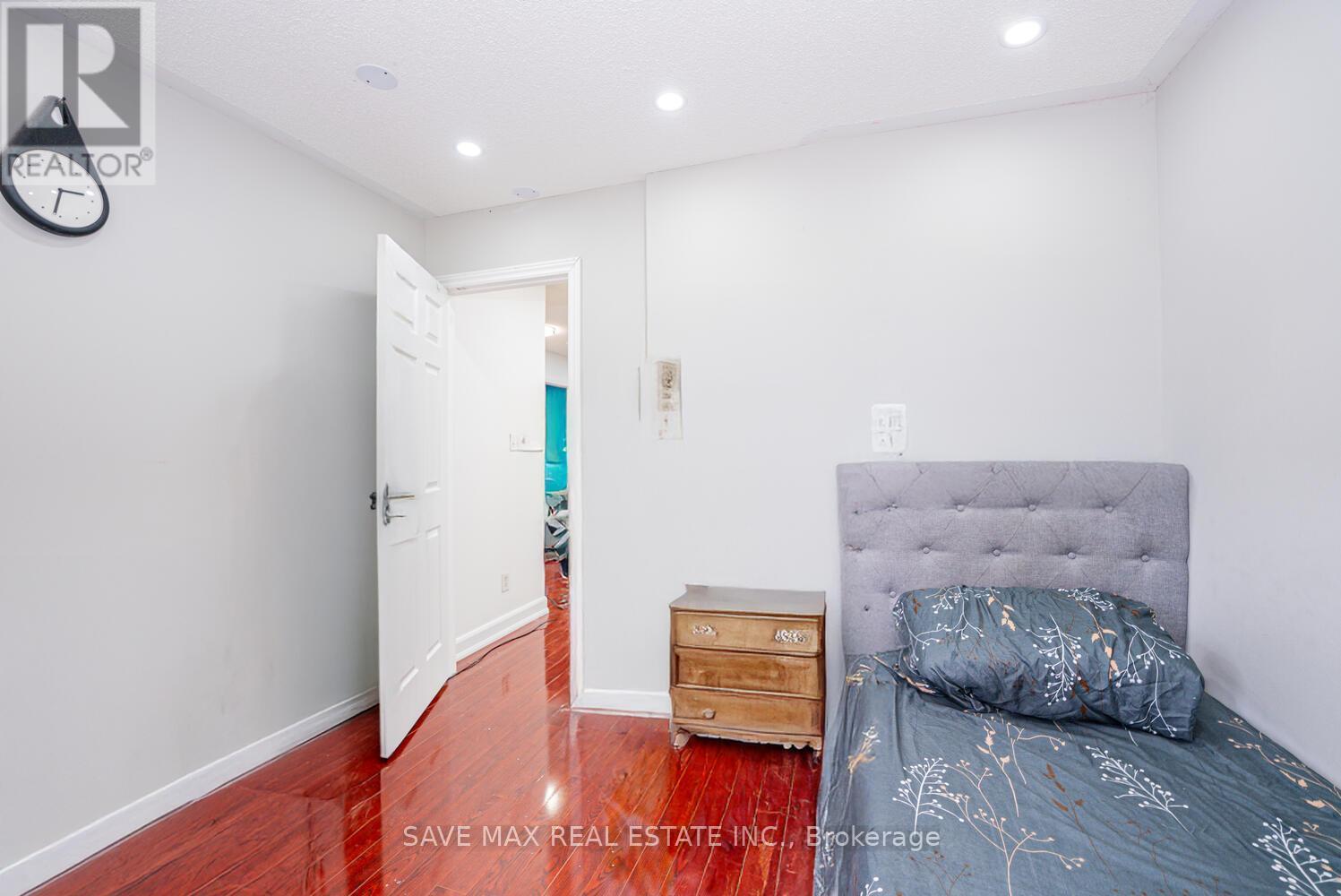 3 Gander Crescent, Brampton, Ontario  L6P 2J5 - Photo 31 - W12359644