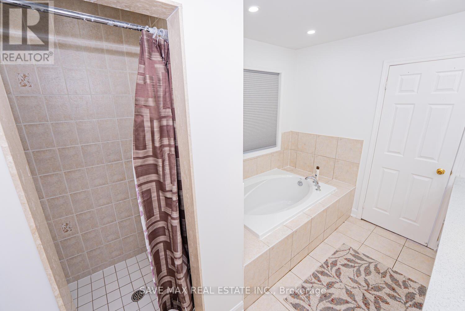 3 Gander Crescent, Brampton, Ontario  L6P 2J5 - Photo 24 - W12359644