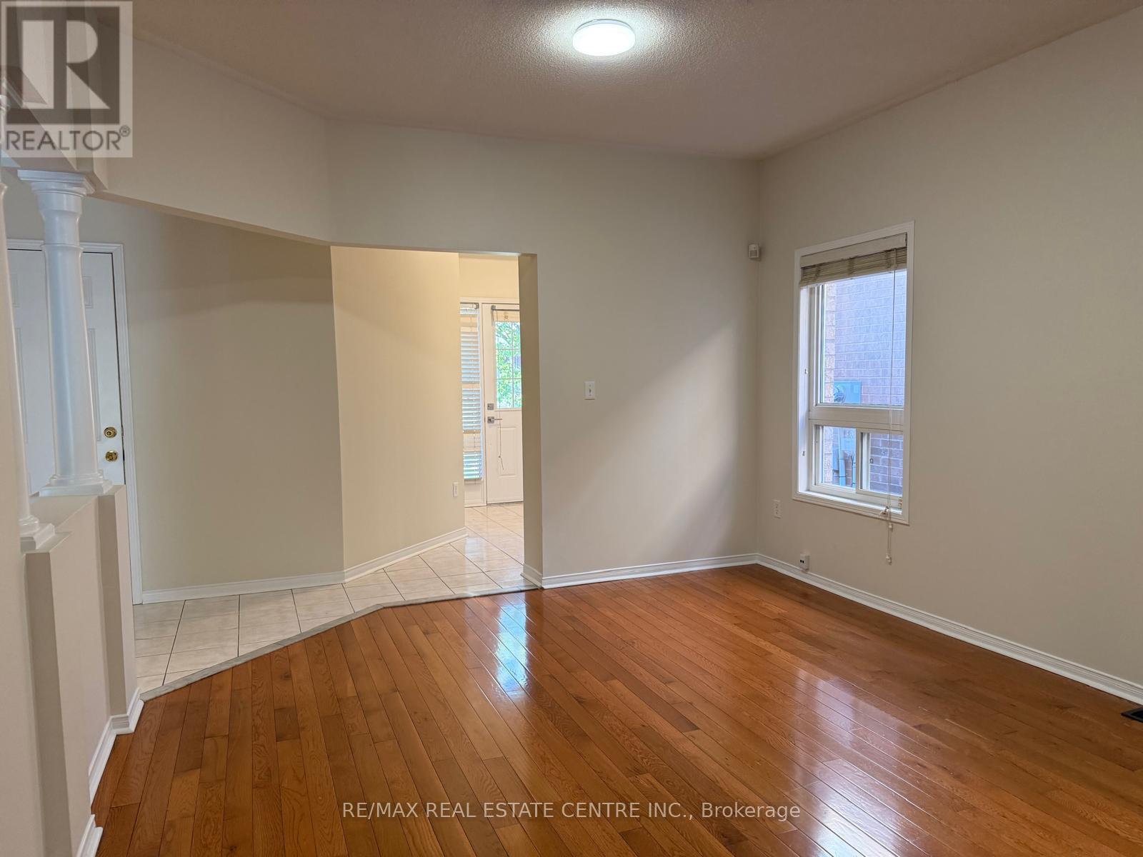 478 Huntington Ridge Drive, Mississauga, Ontario  L5R 0A9 - Photo 25 - W12448425