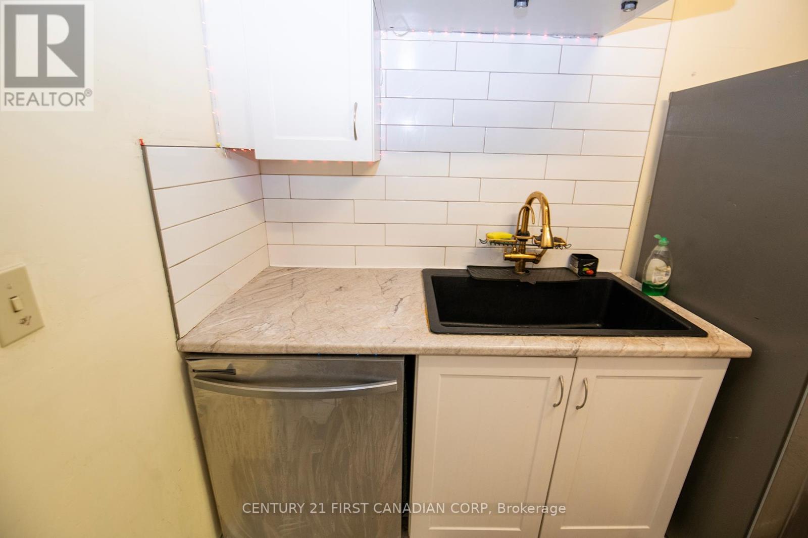 711 Alanbrook Street S, London South (South O), Ontario  N6J 3B5 - Photo 13 - X12447973