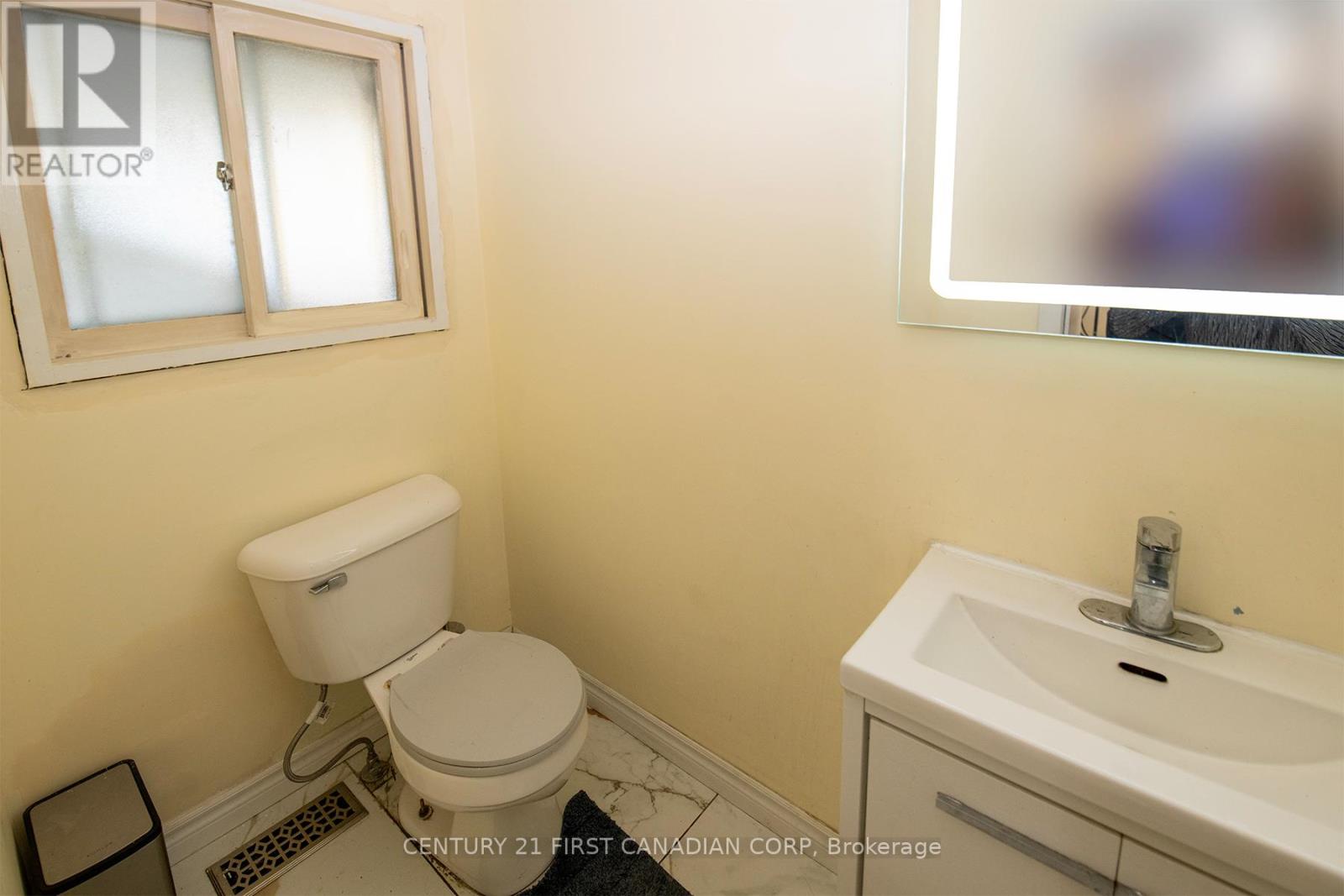 711 Alanbrook Street S, London South (South O), Ontario  N6J 3B5 - Photo 18 - X12447973