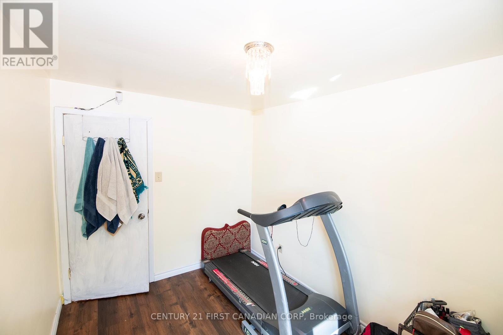 711 Alanbrook Street S, London South (South O), Ontario  N6J 3B5 - Photo 20 - X12447973