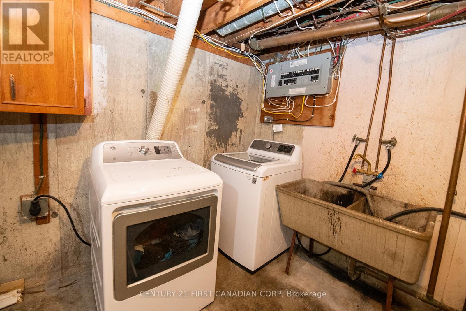 711 Alanbrook Street S, London South (South O), Ontario  N6J 3B5 - Photo 40 - X12447973