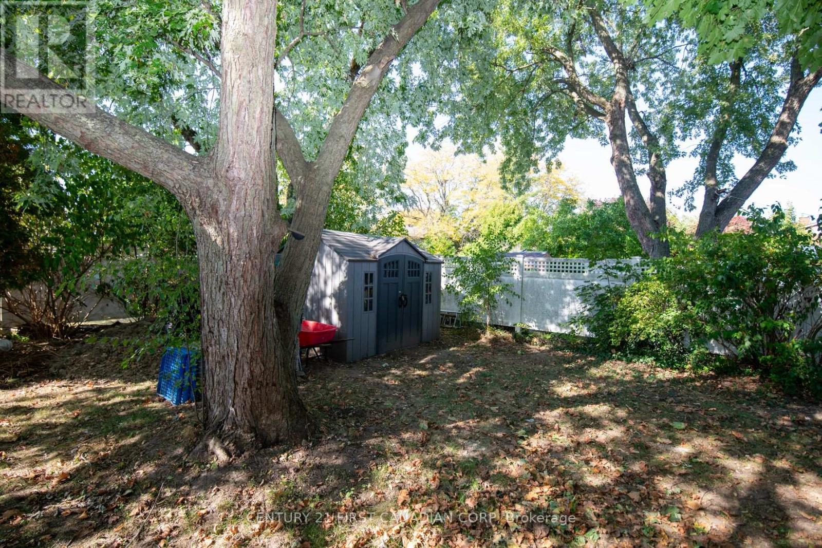 711 Alanbrook Street S, London South (South O), Ontario  N6J 3B5 - Photo 49 - X12447973
