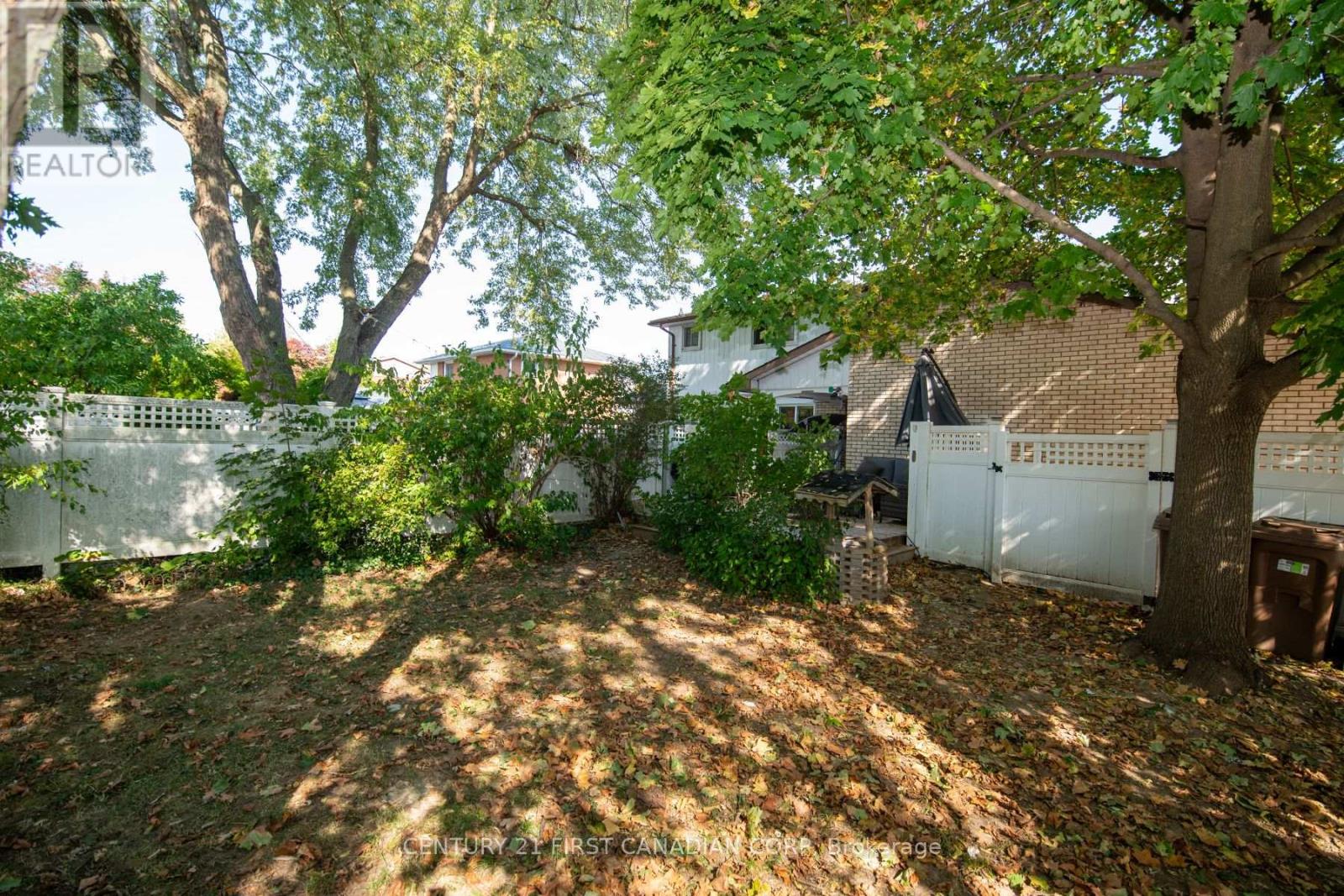 711 Alanbrook Street S, London South (South O), Ontario  N6J 3B5 - Photo 50 - X12447973