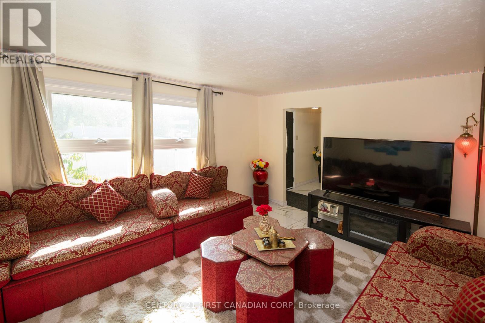 711 Alanbrook Street S, London South (South O), Ontario  N6J 3B5 - Photo 7 - X12447973