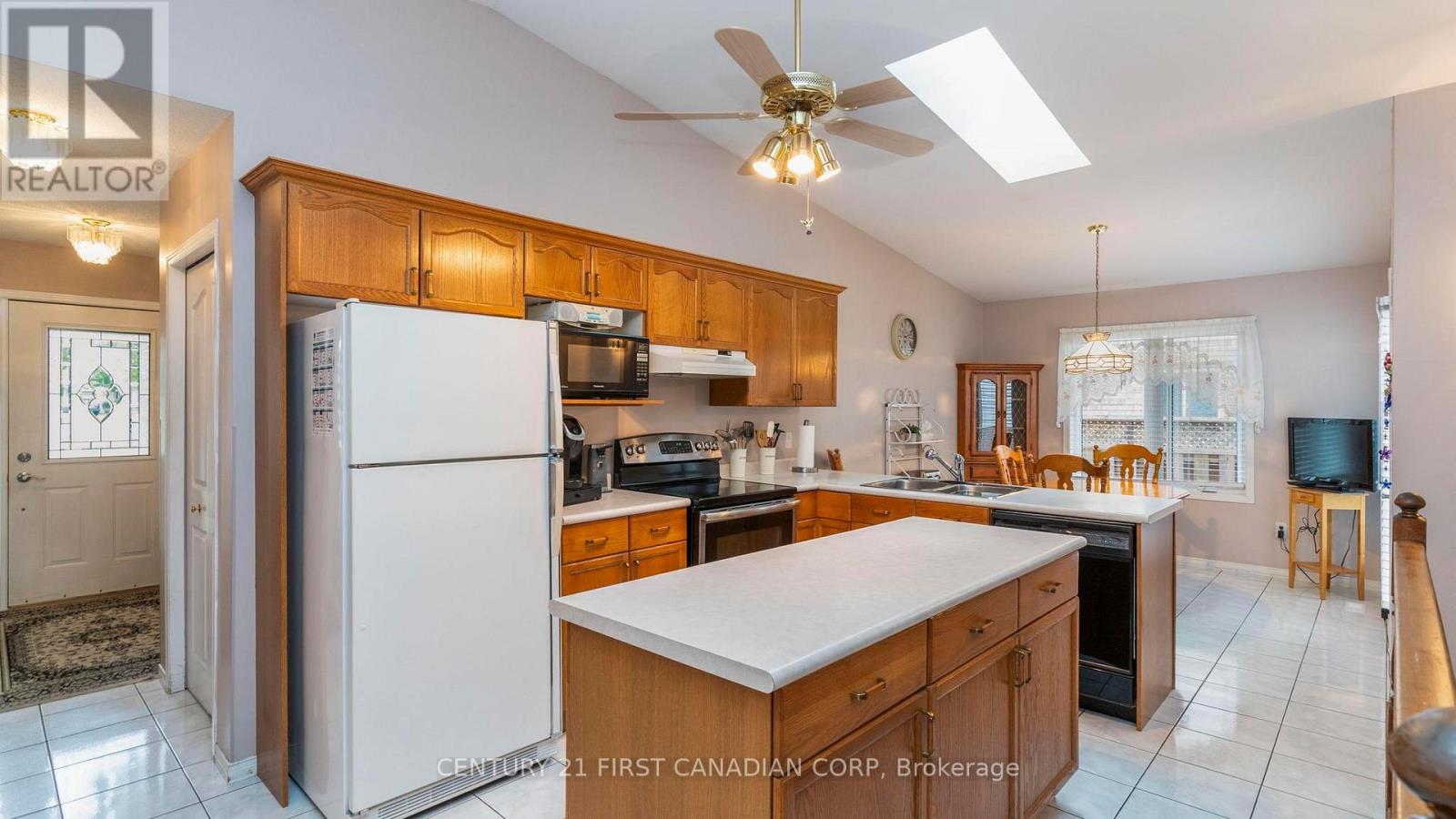 39 Yarmouth Drive, London East, Ontario  N5V 4T8 - Photo 16 - X12452728