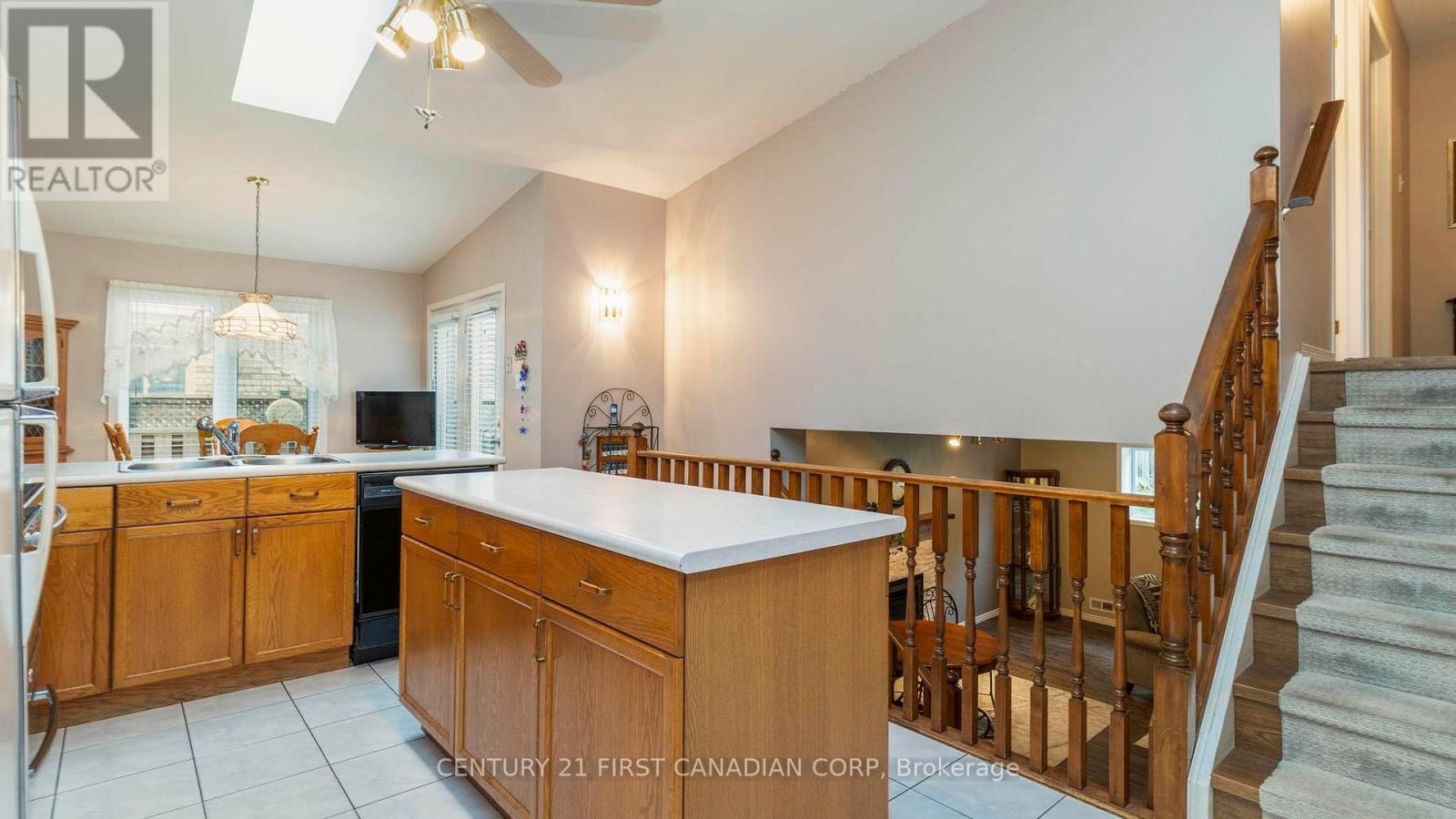 39 Yarmouth Drive, London East, Ontario  N5V 4T8 - Photo 17 - X12452728