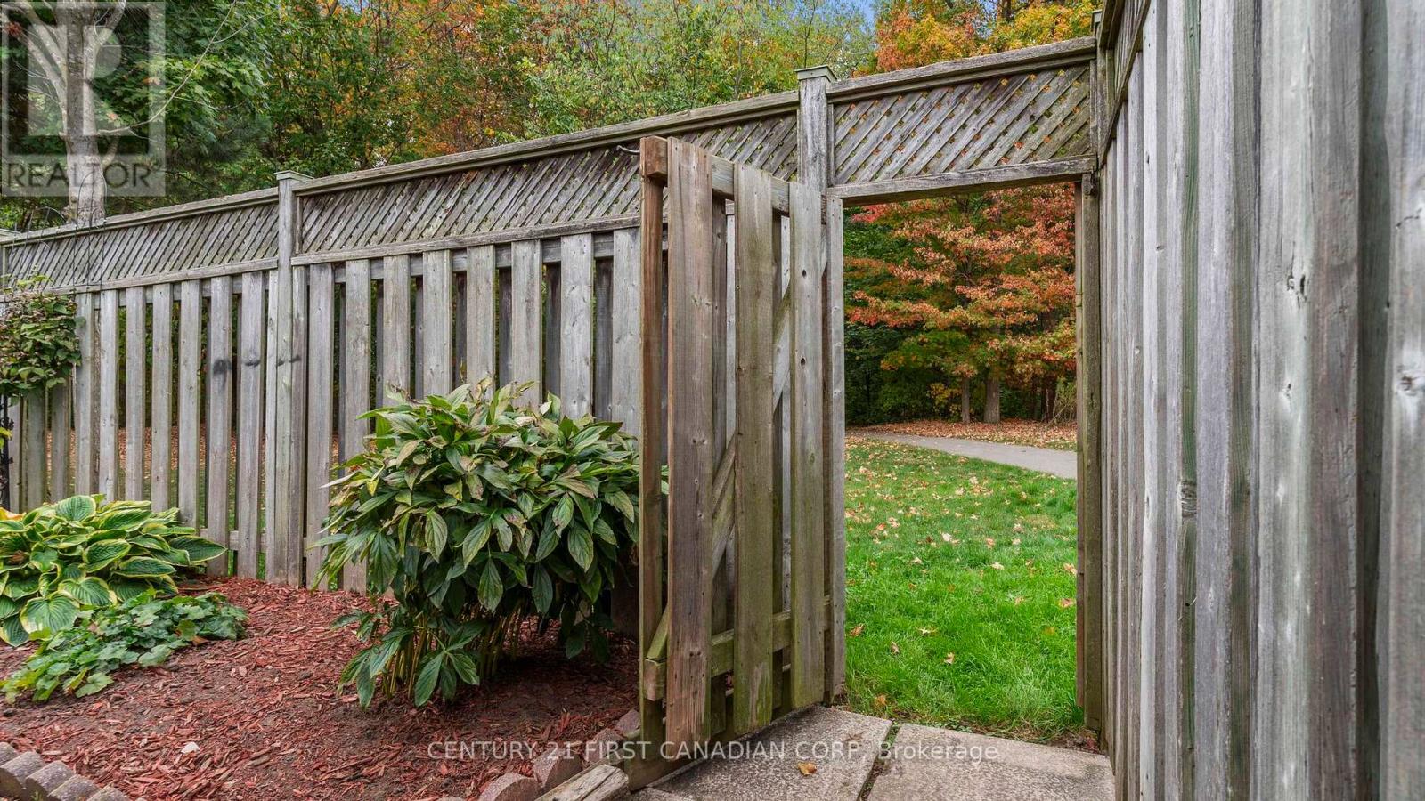 39 Yarmouth Drive, London East, Ontario  N5V 4T8 - Photo 50 - X12452728