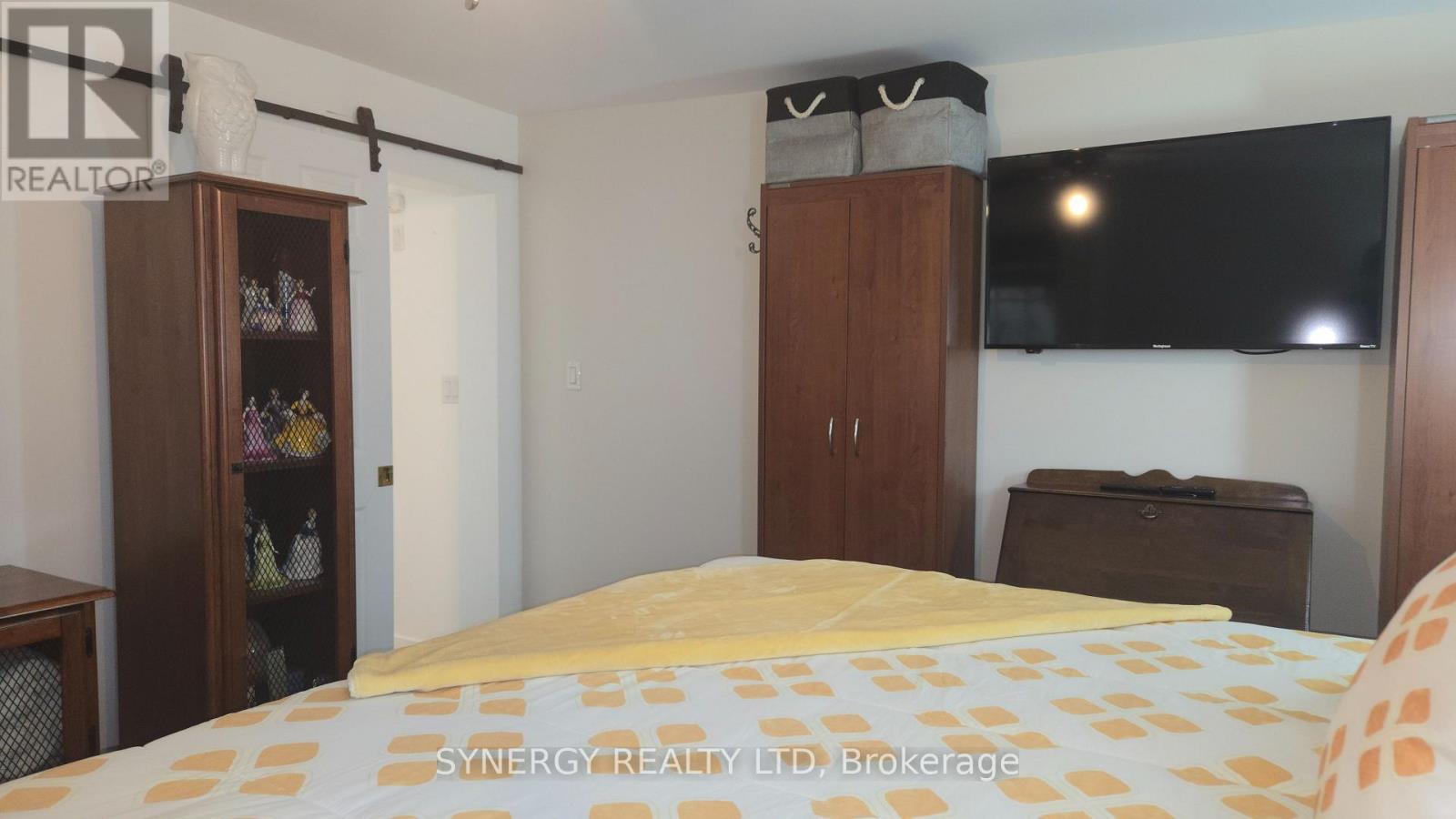 24749 Park Street, Strathroy-Caradoc, Ontario  N7G 1P4 - Photo 20 - X12452748