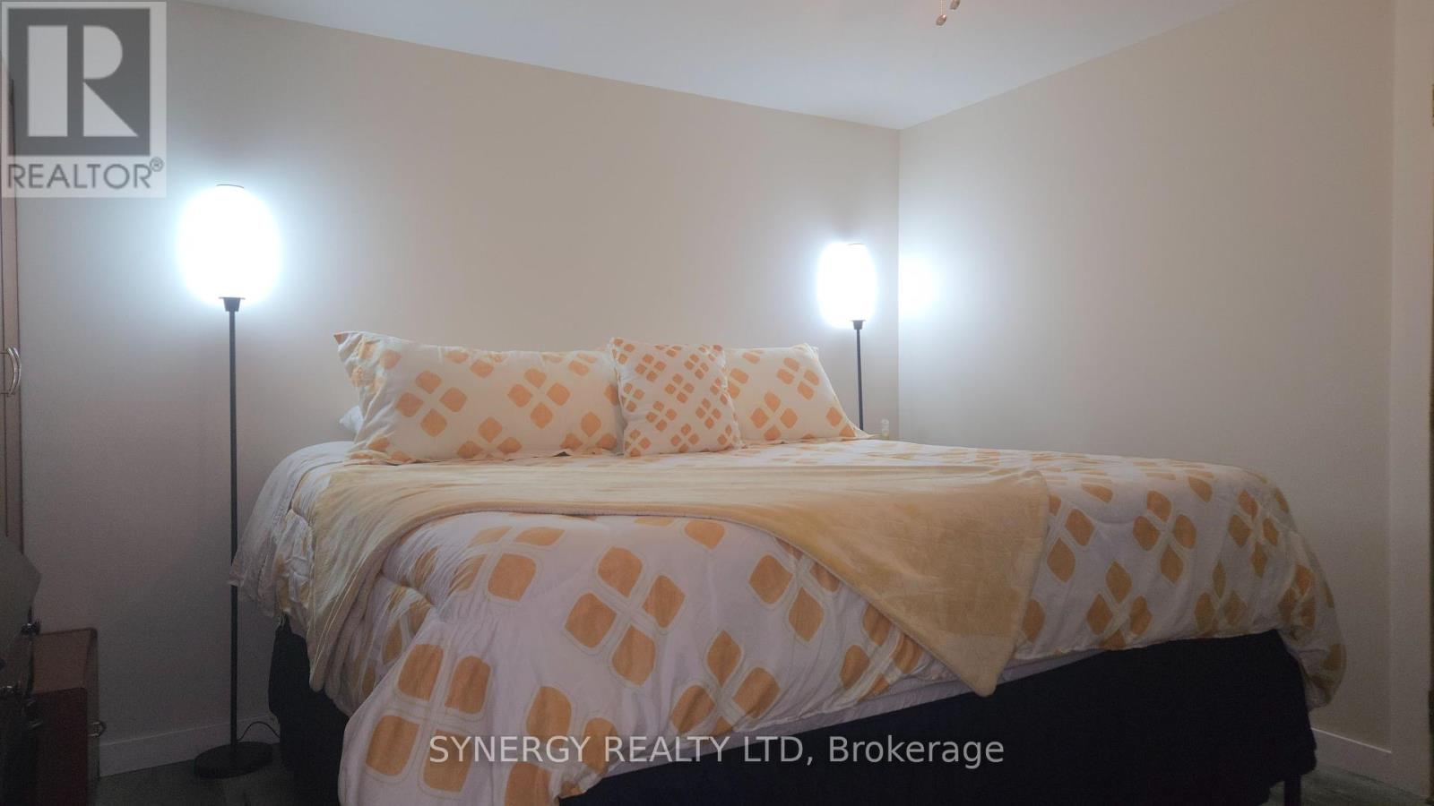 24749 Park Street, Strathroy-Caradoc, Ontario  N7G 1P4 - Photo 21 - X12452748