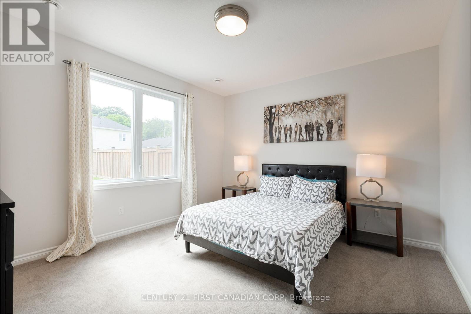 116 Sandcastle Key, Central Elgin, Ontario  N5L 0B5 - Photo 13 - X12452758