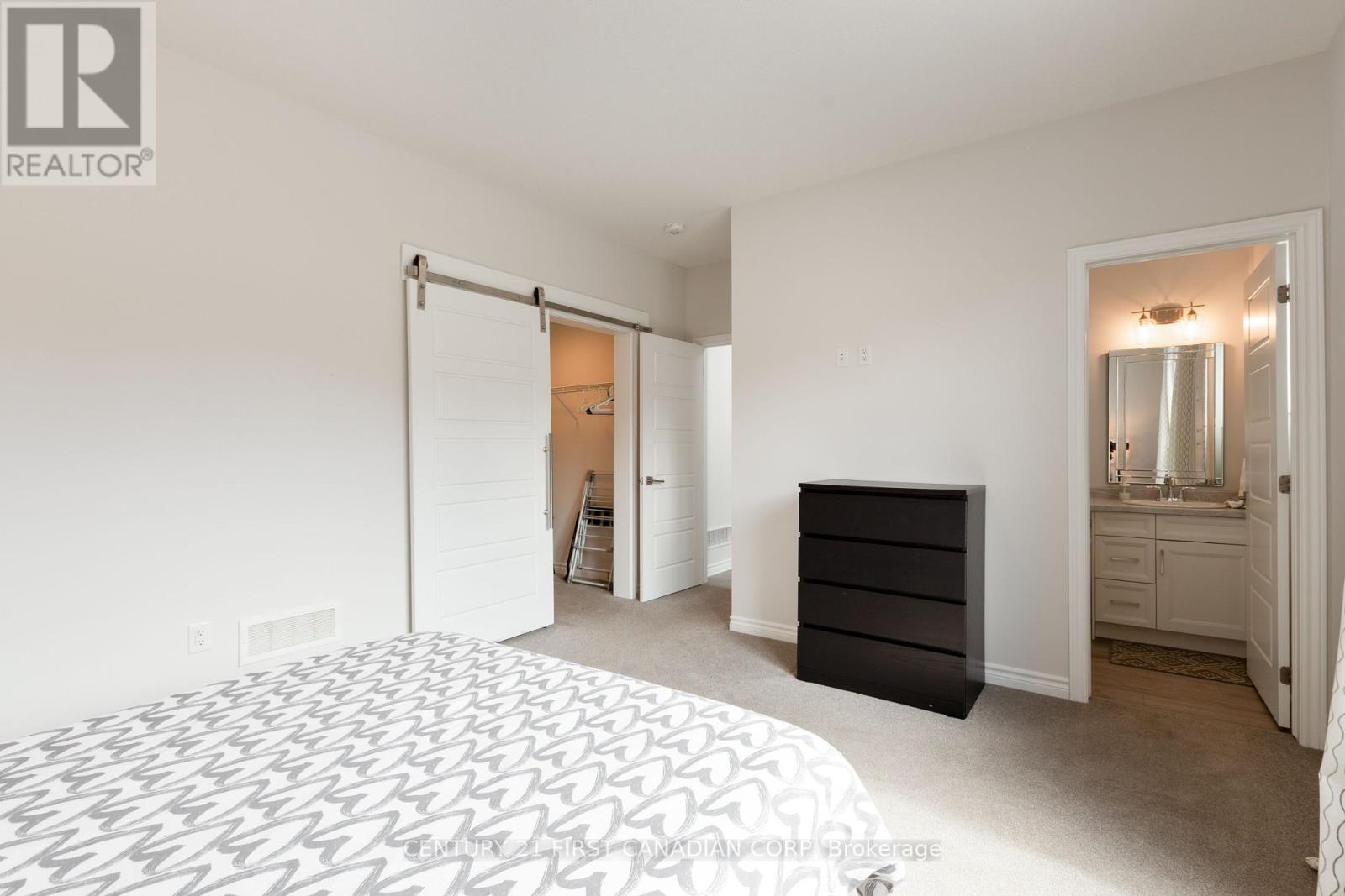 116 Sandcastle Key, Central Elgin, Ontario  N5L 0B5 - Photo 14 - X12452758