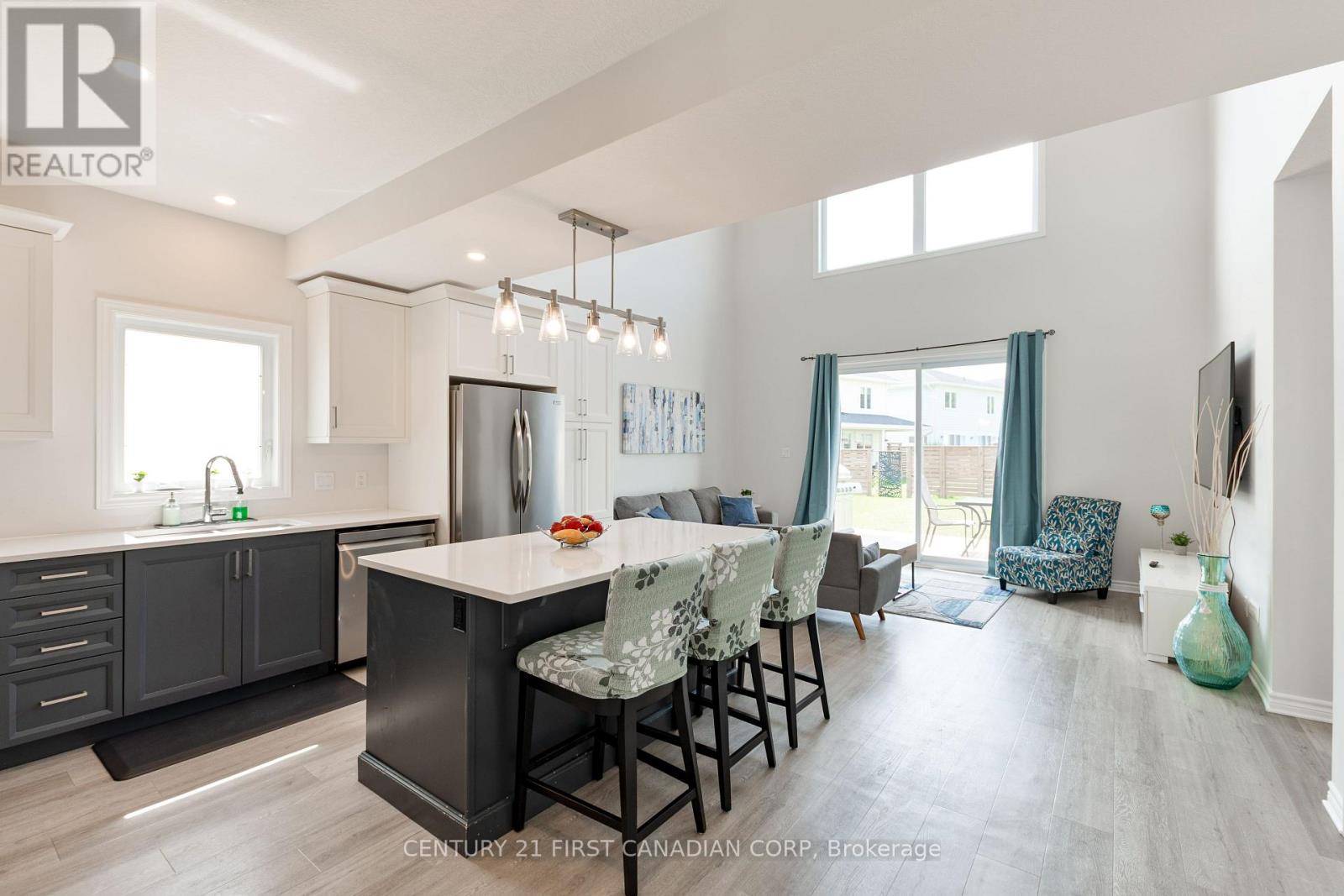 116 Sandcastle Key, Central Elgin, Ontario  N5L 0B5 - Photo 5 - X12452758