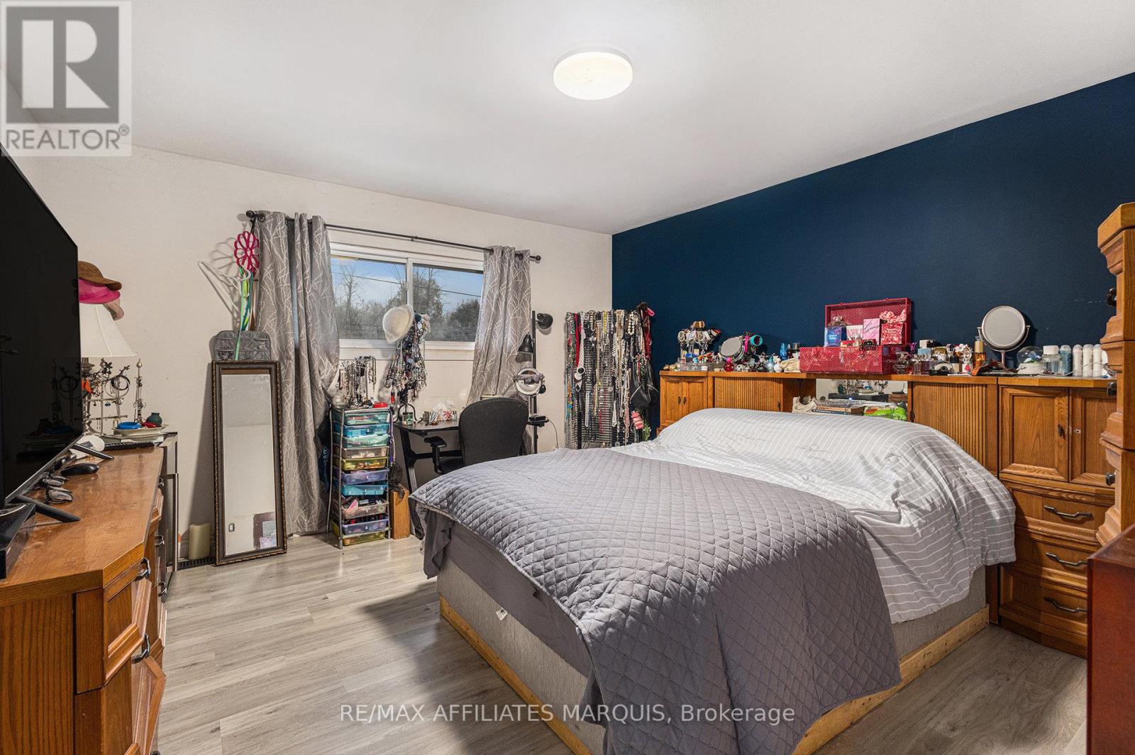 7349 Roger Stevens Drive, Montague, Ontario  K7A 4S6 - Photo 9 - X12452711