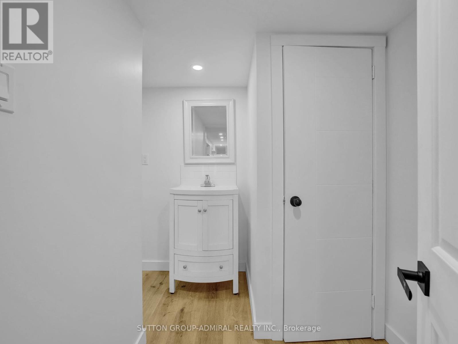 365 Beach Boulevard, Hamilton, Ontario  L8H 6W6 - Photo 13 - X12452593