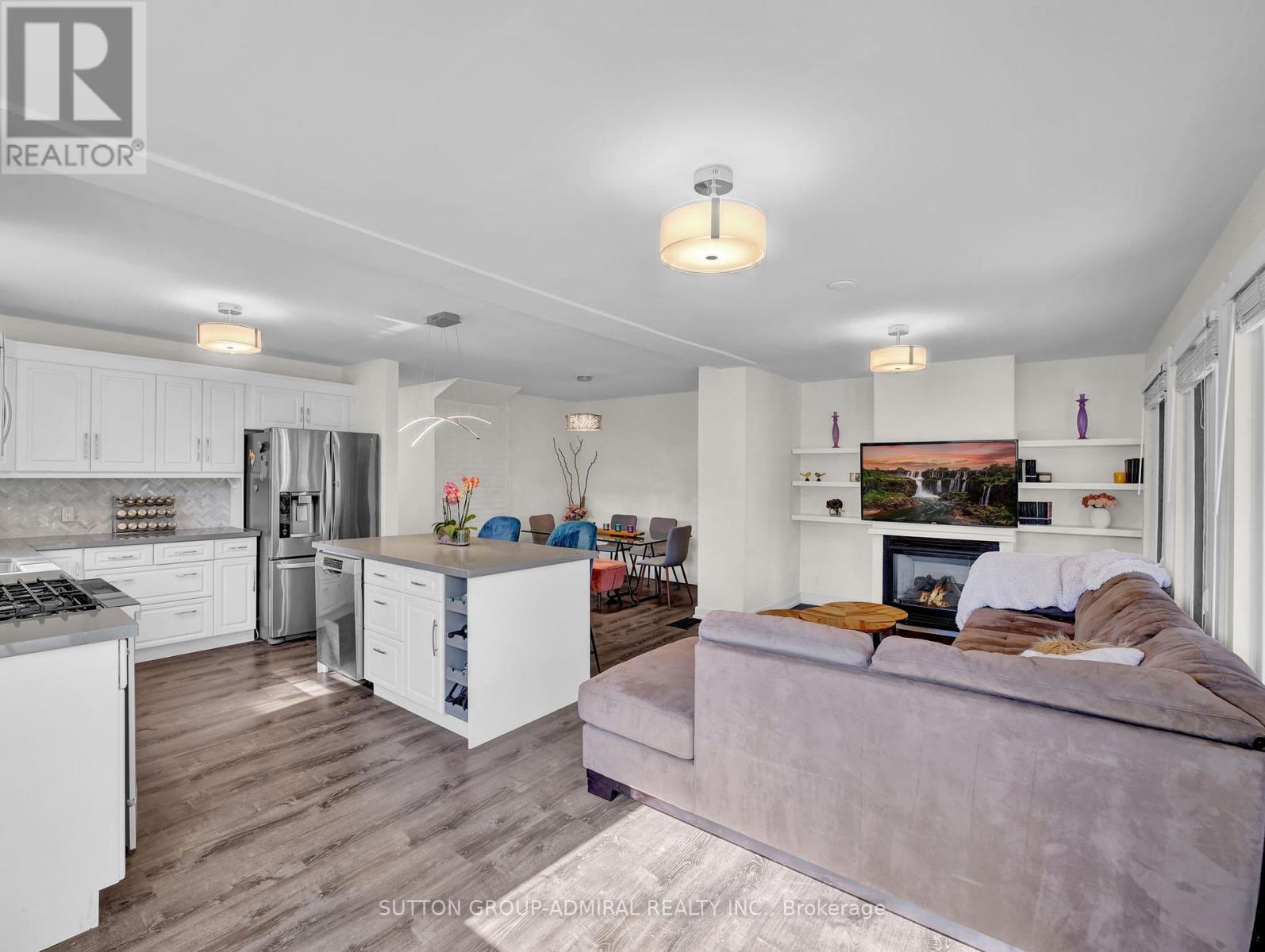 365 Beach Boulevard, Hamilton, Ontario  L8H 6W6 - Photo 7 - X12452593
