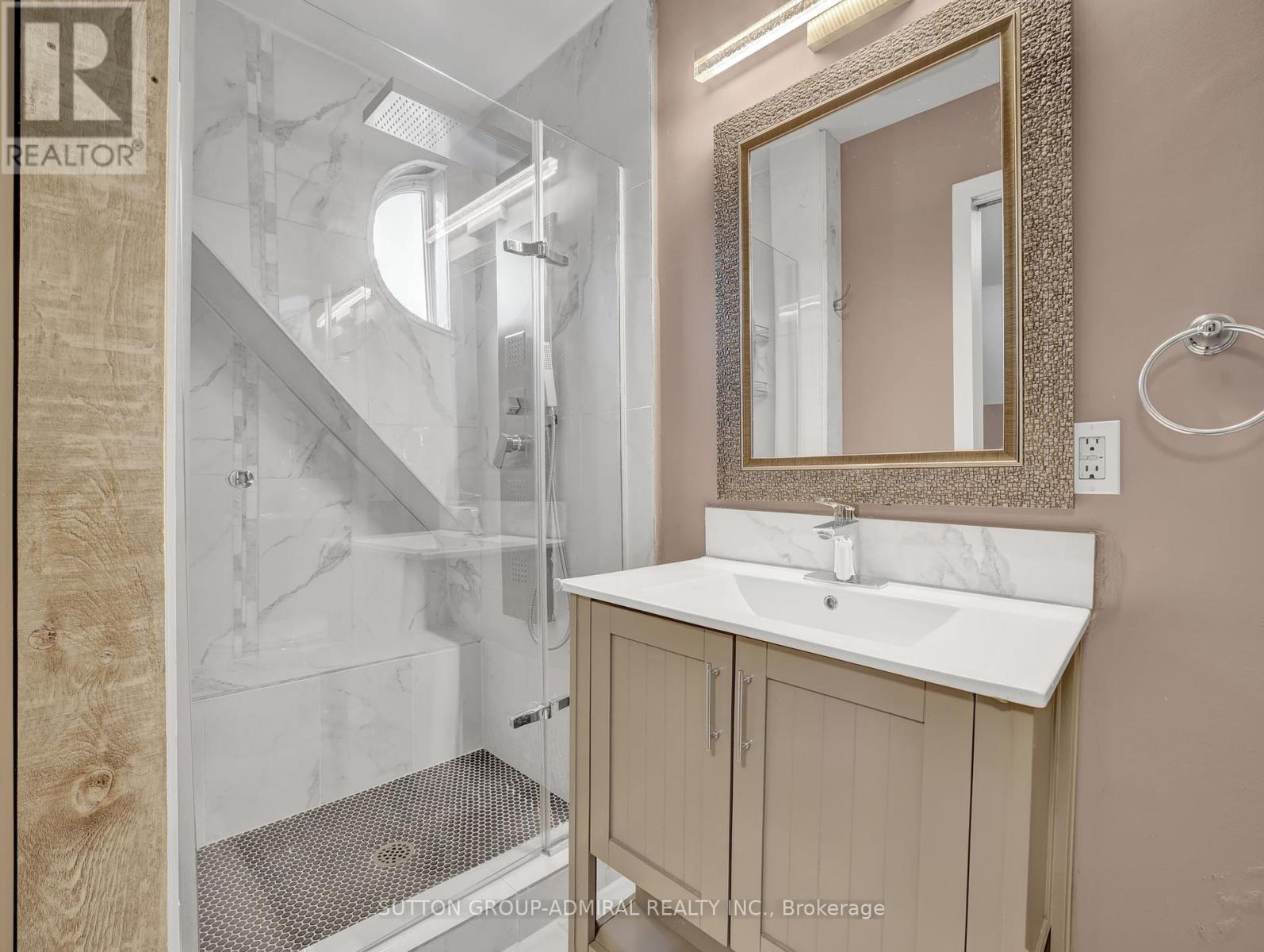 365 Beach Boulevard, Hamilton, Ontario  L8H 6W6 - Photo 9 - X12452593