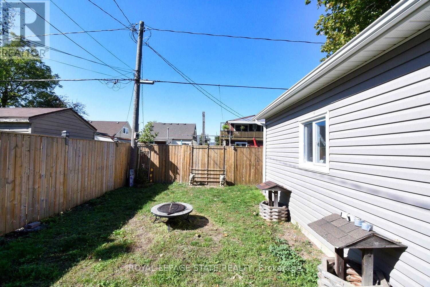 53 Seventh Avenue, Brantford, Ontario  N3S 1B3 - Photo 27 - X12452597