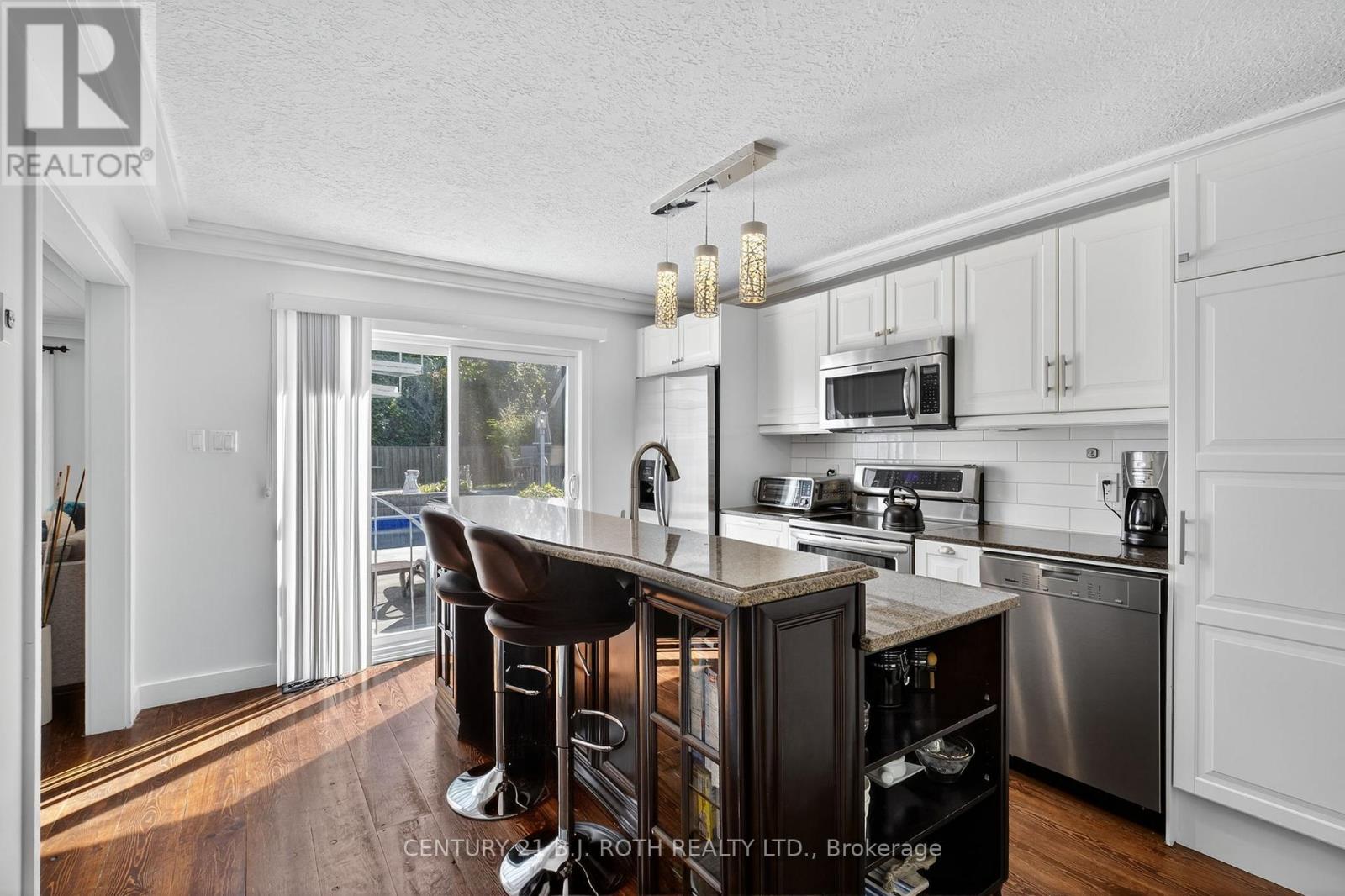 209846 26 Highway, Blue Mountains, Ontario  L9Y 0L1 - Photo 14 - X12452614