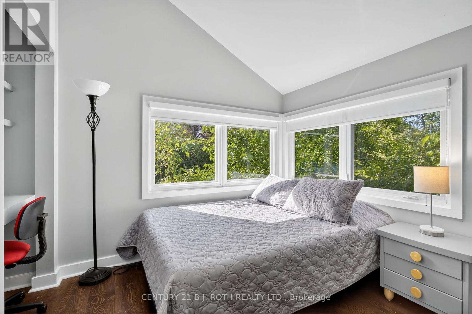 209846 26 Highway, Blue Mountains, Ontario  L9Y 0L1 - Photo 26 - X12452614