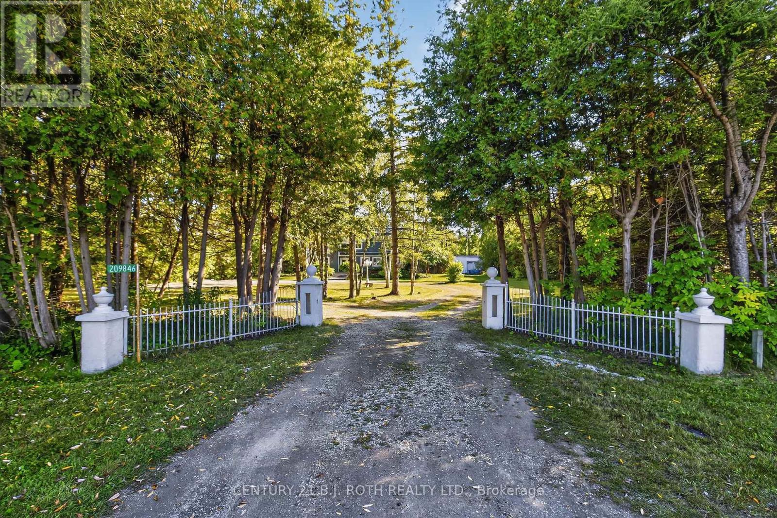 209846 26 Highway, Blue Mountains, Ontario  L9Y 0L1 - Photo 3 - X12452614