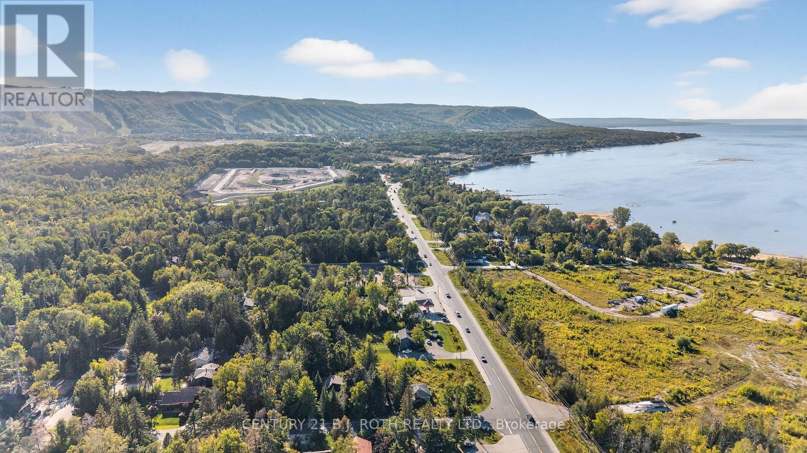 209846 26 Highway, Blue Mountains, Ontario  L9Y 0L1 - Photo 36 - X12452614