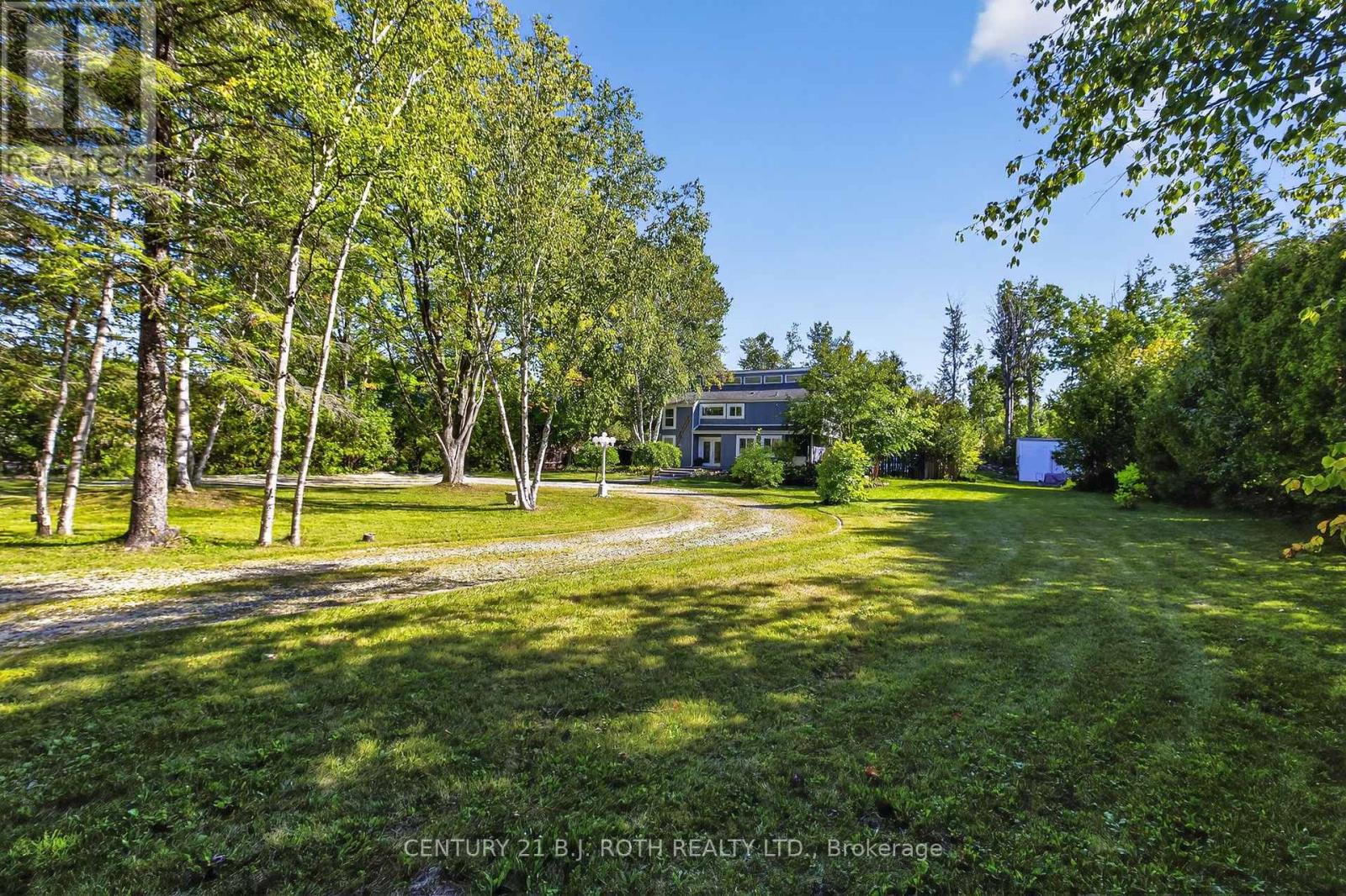 209846 26 Highway, Blue Mountains, Ontario  L9Y 0L1 - Photo 4 - X12452614