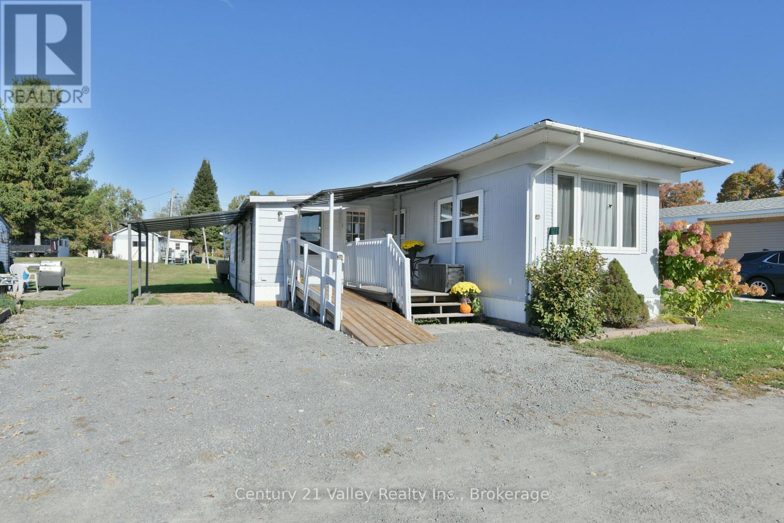 122 LISA LANE, Horton, Ontario