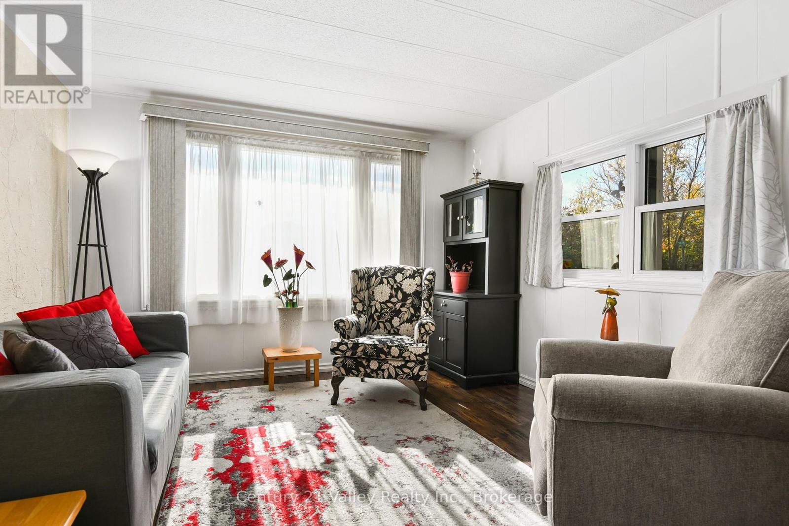 122 Lisa Lane, Horton, Ontario  K7V 0A6 - Photo 18 - X12452742