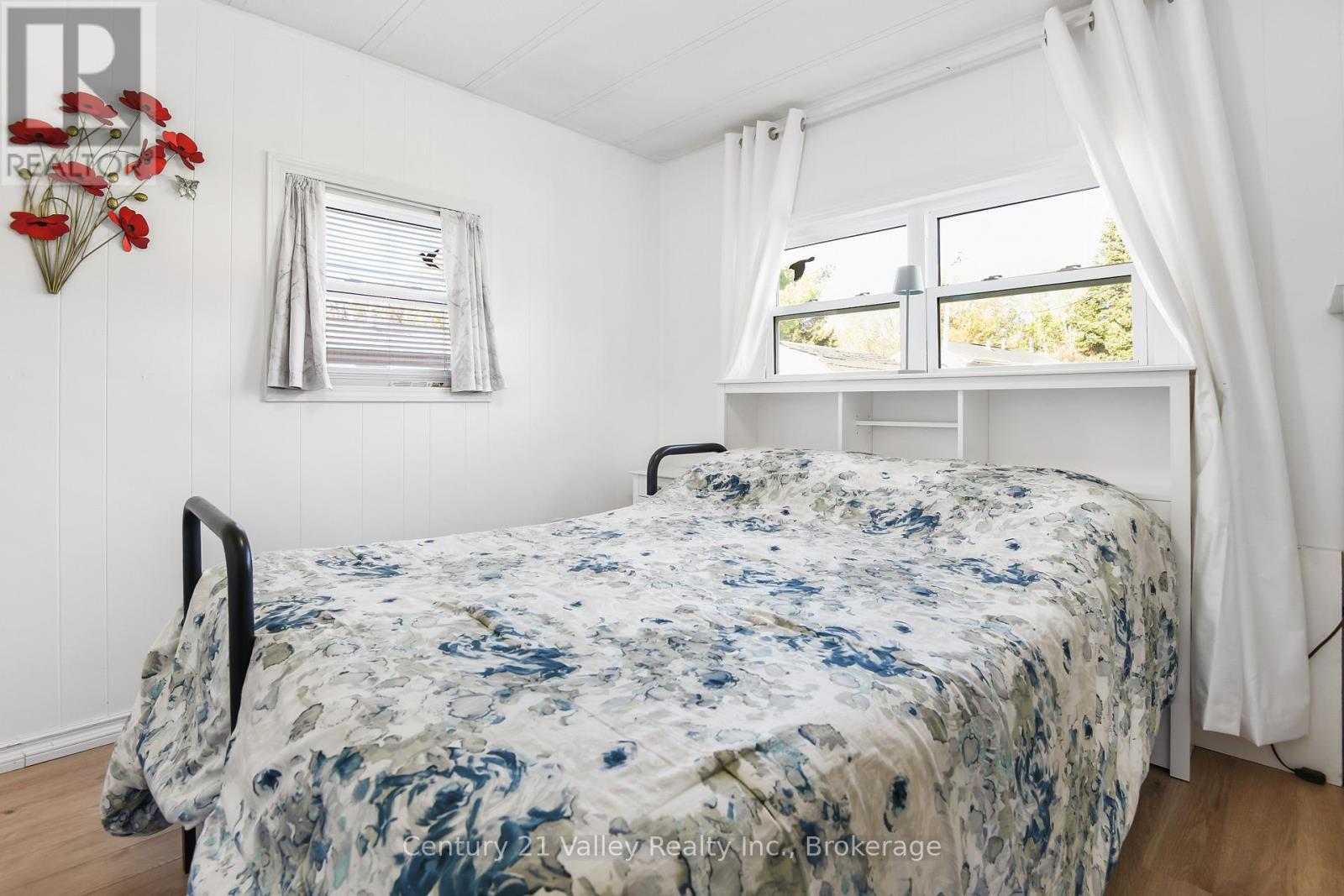 122 Lisa Lane, Horton, Ontario  K7V 0A6 - Photo 24 - X12452742