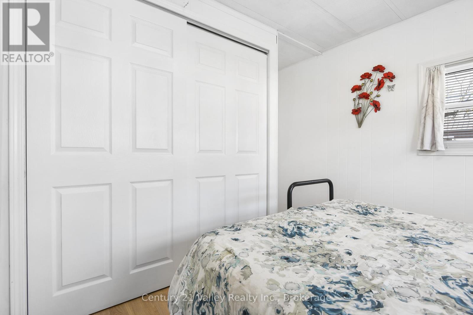 122 Lisa Lane, Horton, Ontario  K7V 0A6 - Photo 25 - X12452742