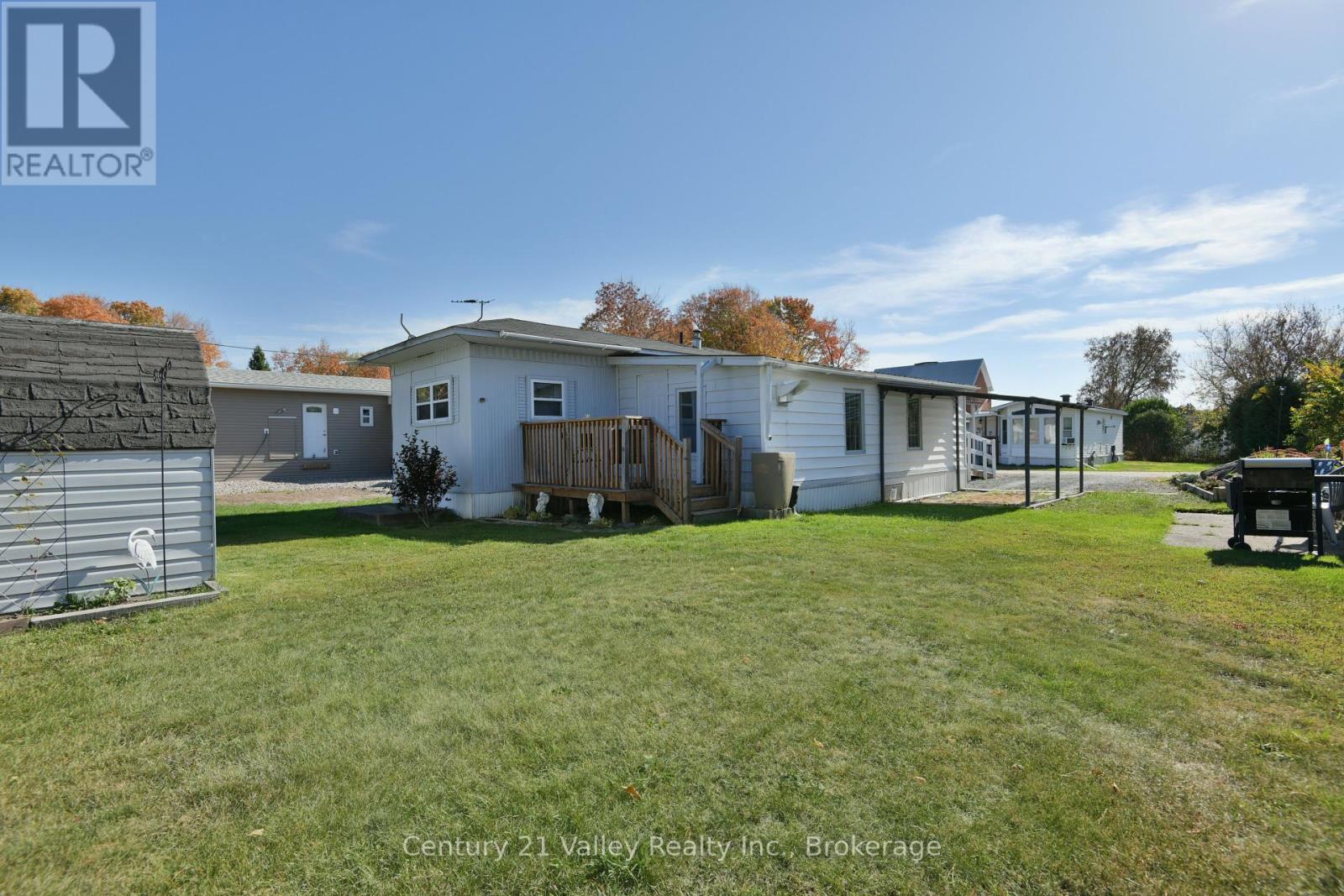122 Lisa Lane, Horton, Ontario  K7V 0A6 - Photo 34 - X12452742