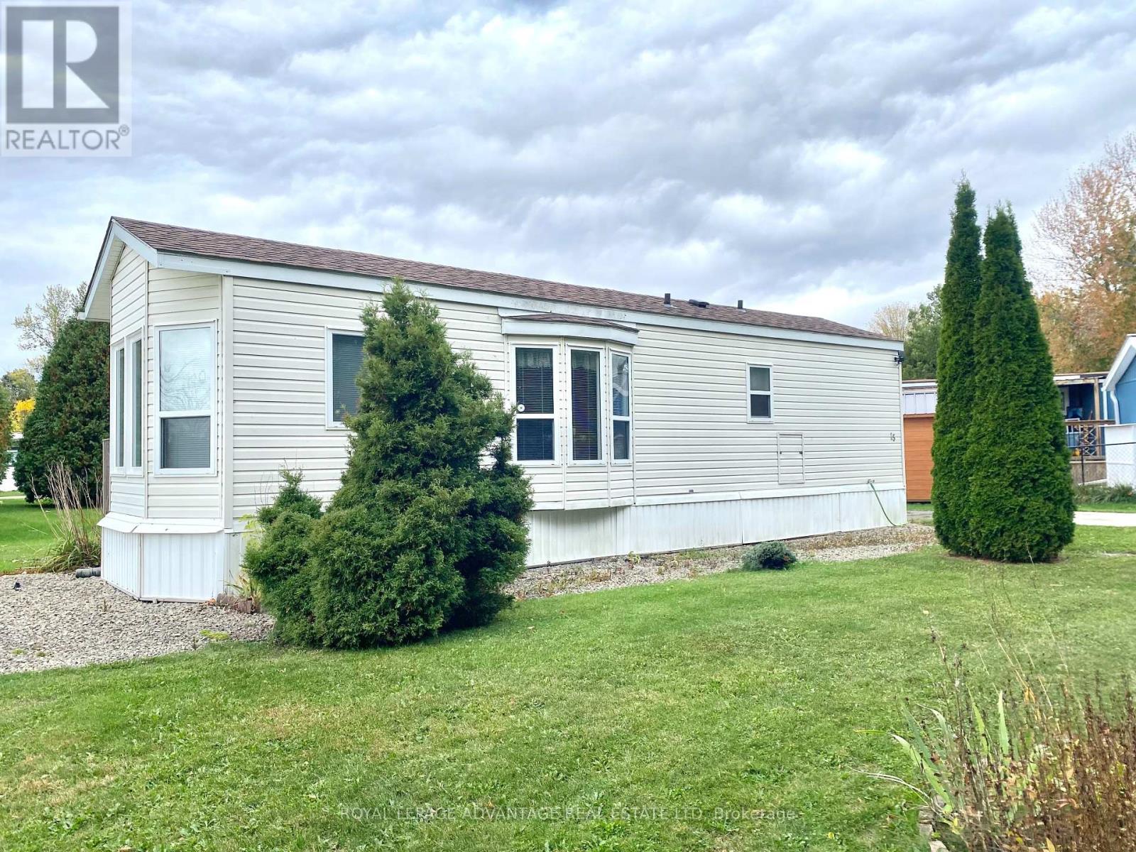15 SADDLE AVENUE, Rideau Lakes, Ontario