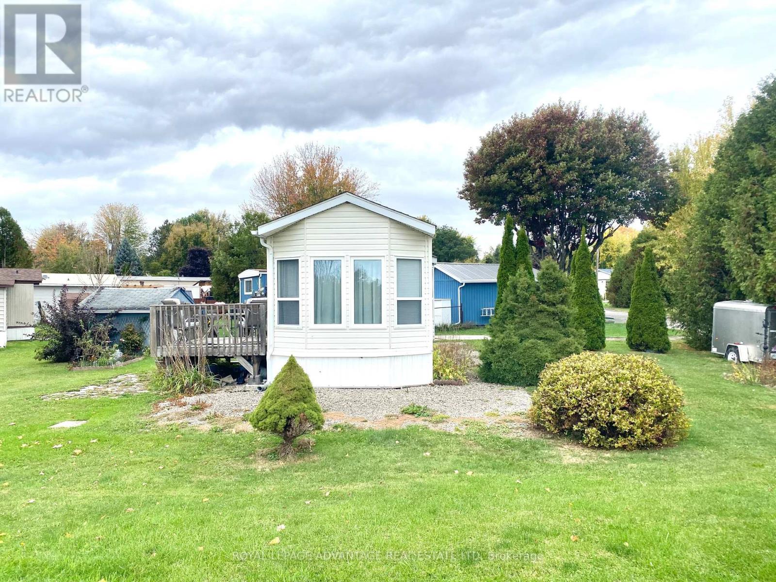 15 Saddle Avenue, Rideau Lakes, Ontario  K7A 4S5 - Photo 12 - X12452679