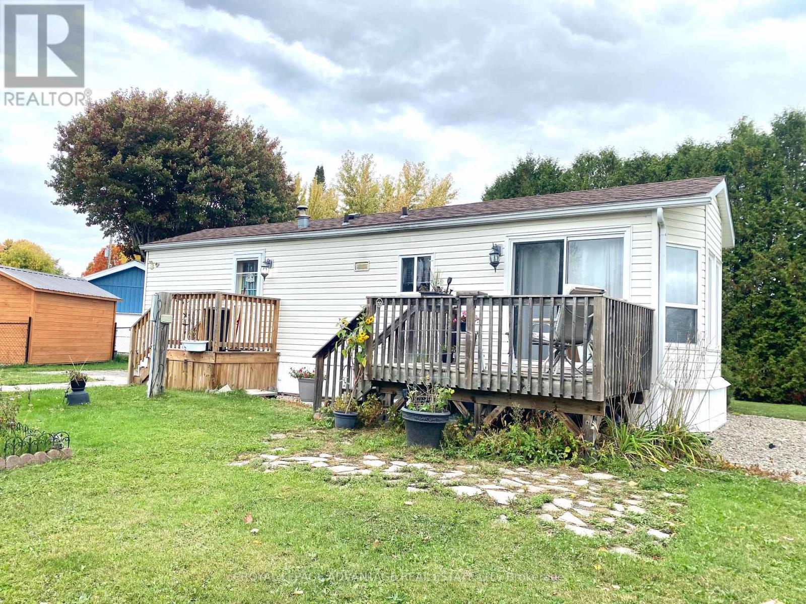 15 Saddle Avenue, Rideau Lakes, Ontario  K7A 4S5 - Photo 13 - X12452679