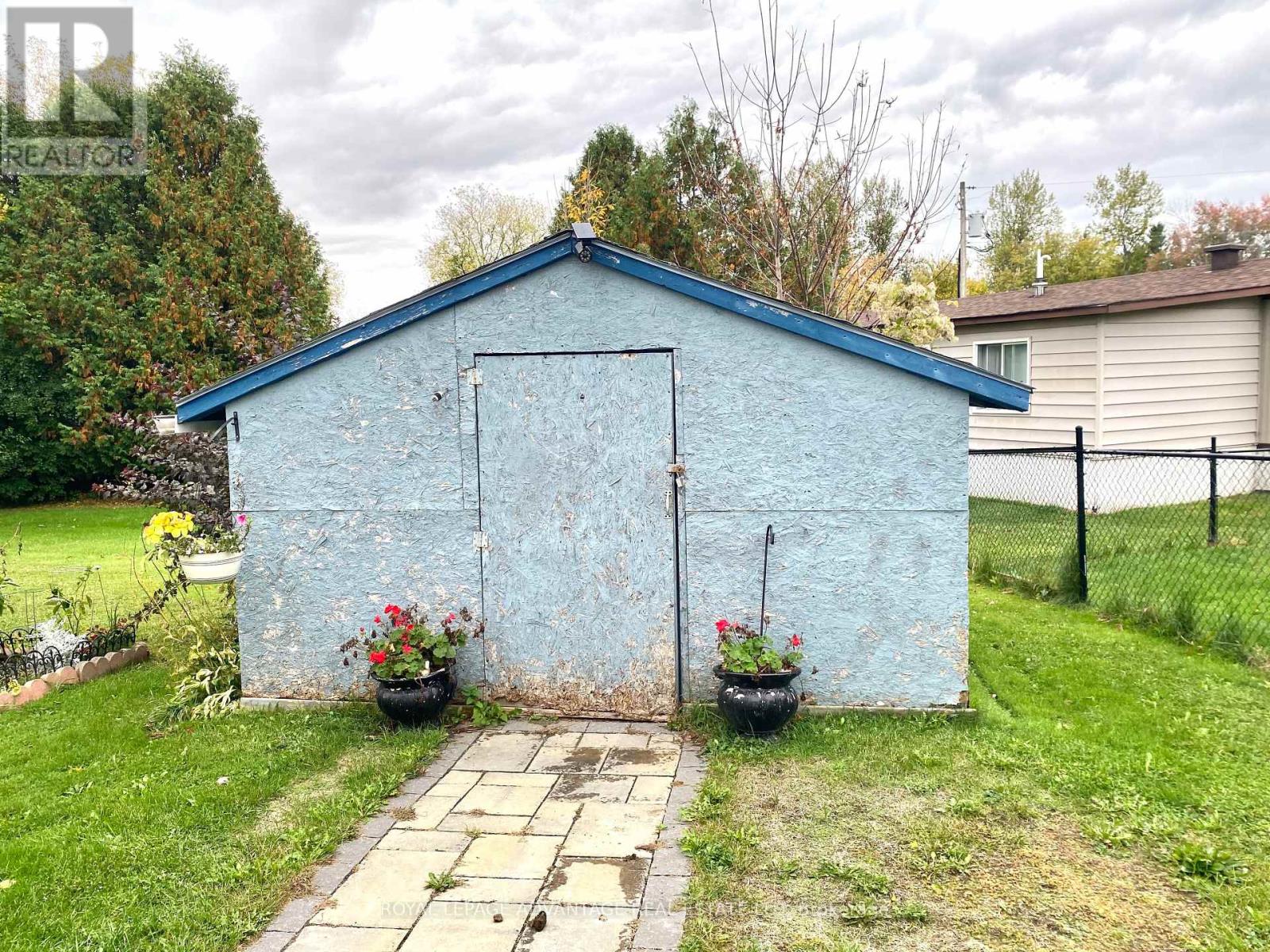 15 Saddle Avenue, Rideau Lakes, Ontario  K7A 4S5 - Photo 14 - X12452679