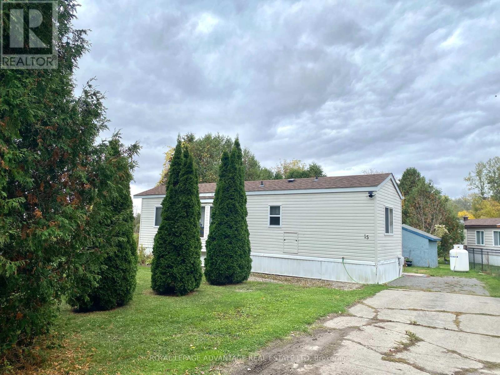 15 Saddle Avenue, Rideau Lakes, Ontario  K7A 4S5 - Photo 2 - X12452679