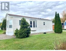 15 SADDLE AVENUE, Rideau Lakes, Ontario